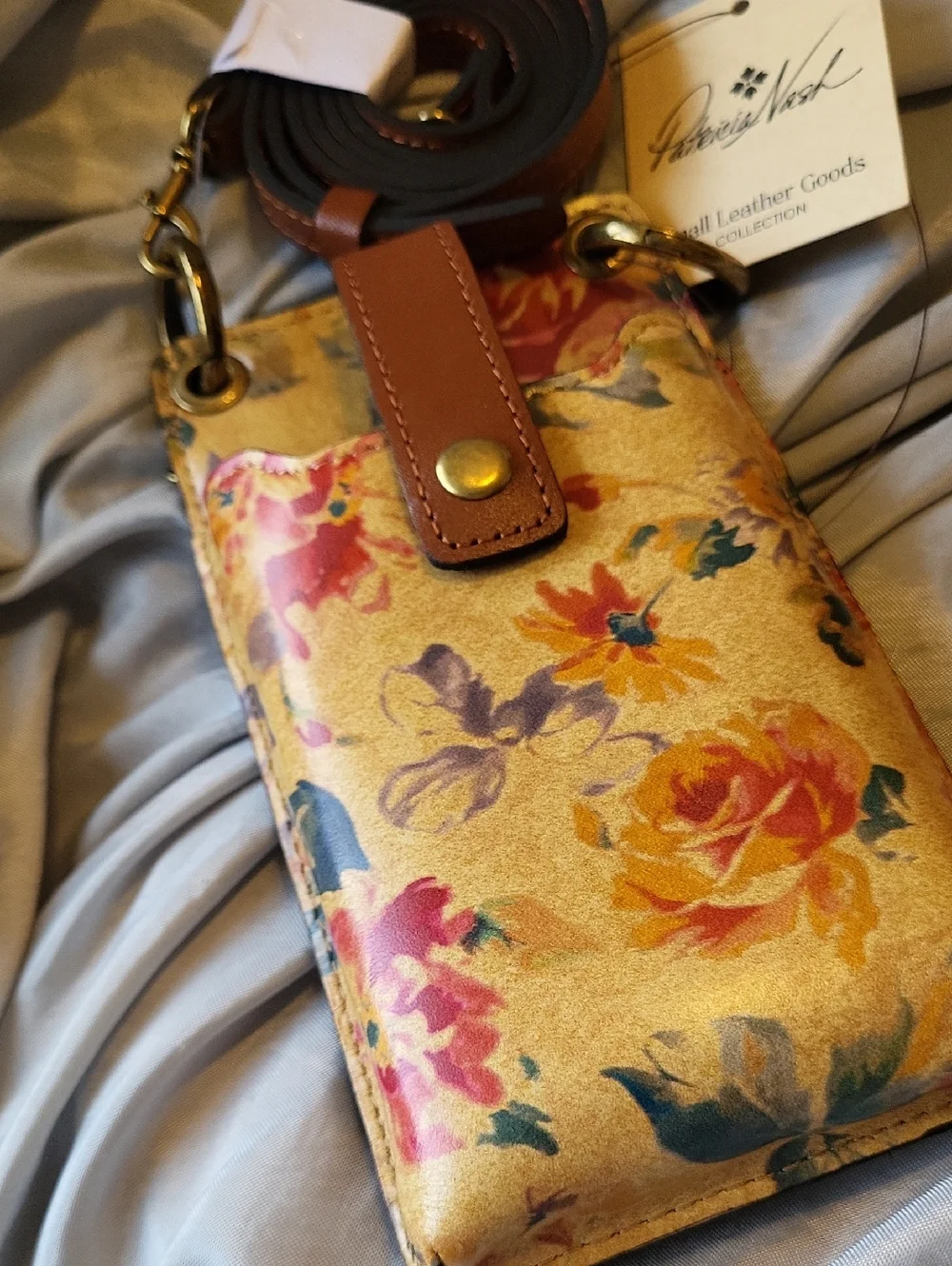 Patricia Nash Farleigh Aegean Blooms Leather Crossbody Phone Case StrapALmmL